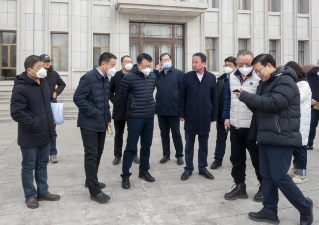 金駱駝｜中國(guó)馬業(yè)協(xié)會(huì)、中鹽集團(tuán)和中國(guó)中建設(shè)計(jì)研究院到我公司考察文旅產(chǎn)業(yè)項(xiàng)目
